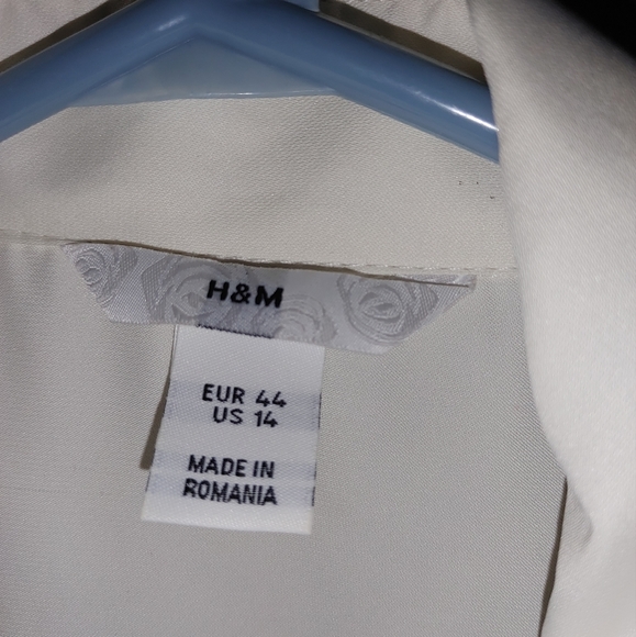 Blouse - Picture 2 of 2